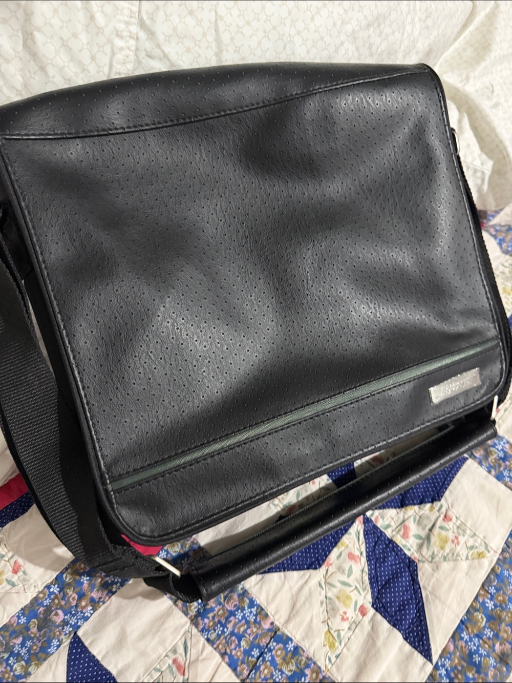 Bose Sound Dock Messenger Bag Carrying Case with shoulder strap